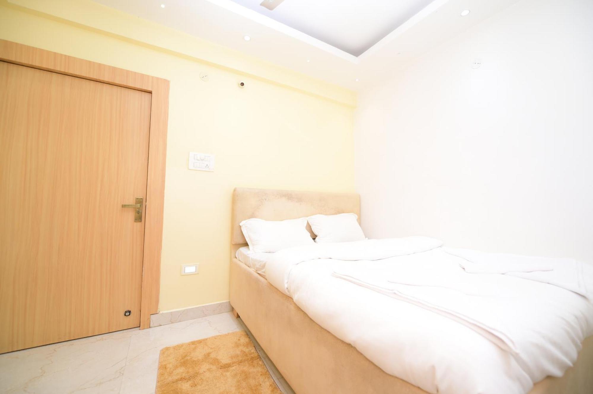 Airport Residency Hotel Ráncsí Kültér fotó